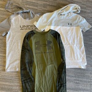 Boys Under Armour Short and Long Sleeve T-shirts Size Large